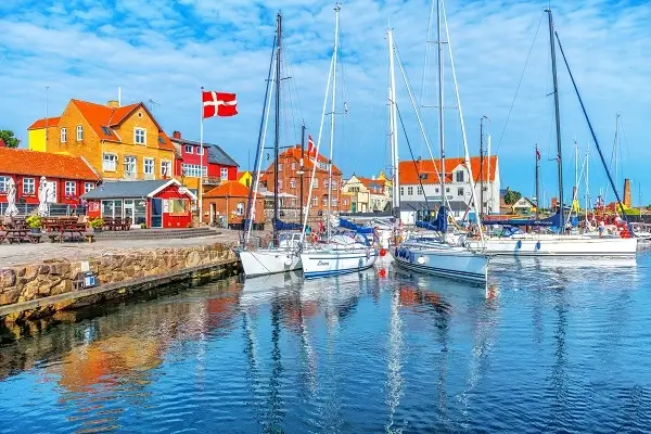 Wycieczka z Tejn – widok na Allinge na Bornholmie