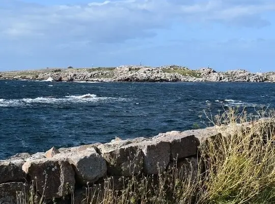 Christiansø i Frederiksø są jedynymi zamieszkanymi wyspami w archipelagu Ertholmene